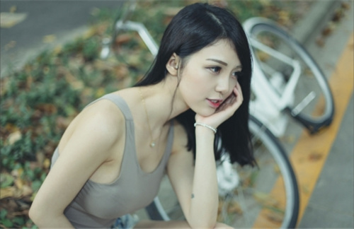 片多多免费观看高清影视更新引热议！在线缓存视频！