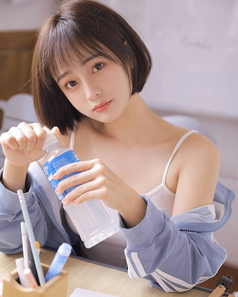 超大尺寸哔哩哔哩网站一直在科普，网友：不干正事!