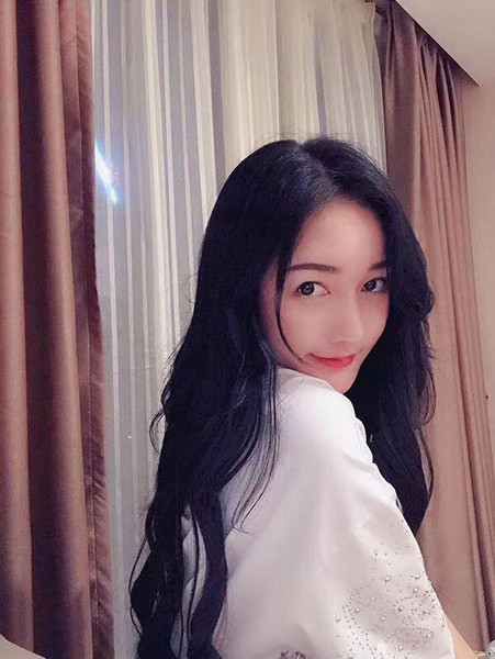 无人区乱码一线二线忘忧草最新版：一款无广告观看高清视频资源的视频播放器