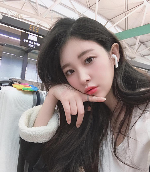 1827.t∨花季传媒app解锁版：一个单身宅男宅女都在使用的免费看影视神器